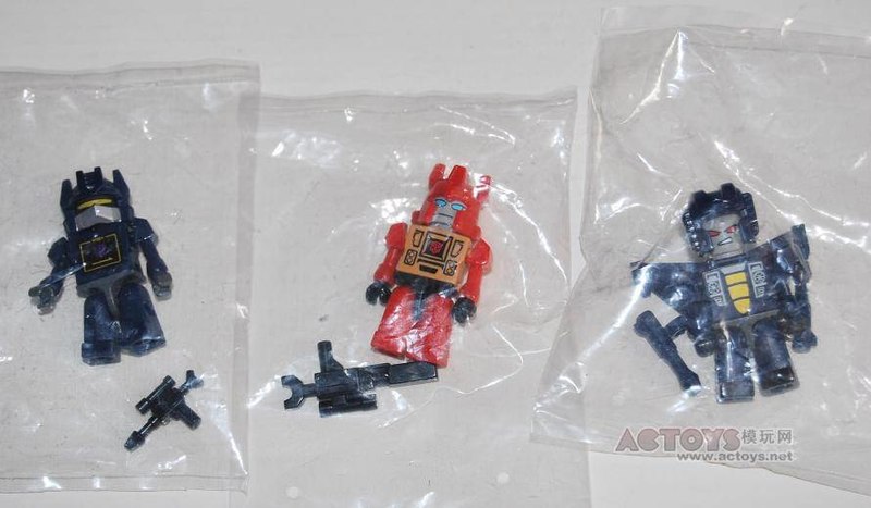 New Looks at Transformers KRE-O Figures - Ratchet, Sentinel Prime